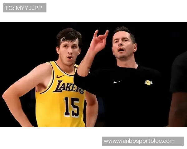 克里斯蒂全力参与训练营提升球队默契为新赛季做好充分准备